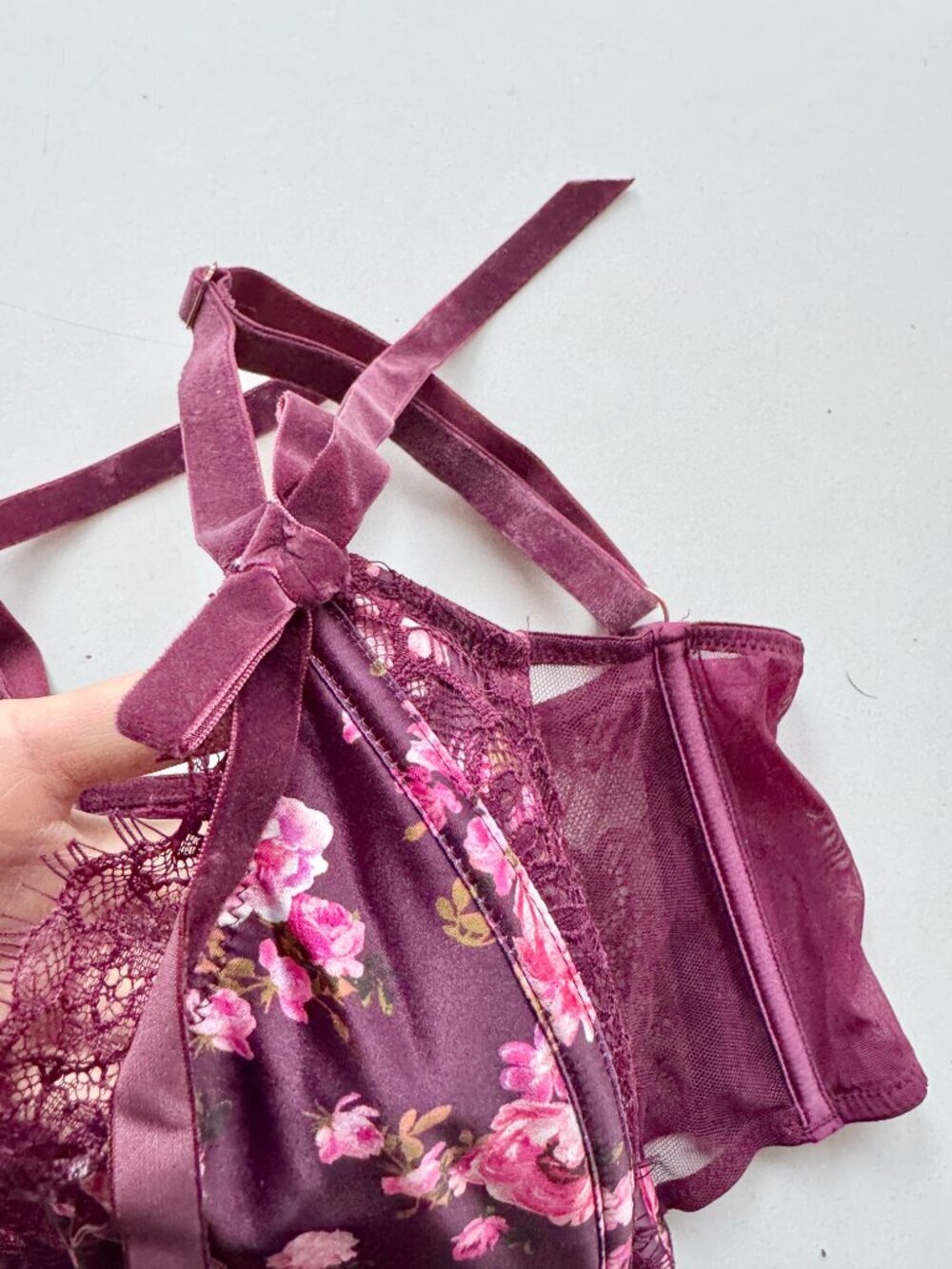 VICTORIA'S SECRET Peony Trellis Maroon Floral Lace Satin Bustier Top, Size M - Picture 7 of 15